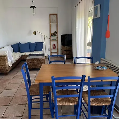 Apartment Salty Mola Kalyva